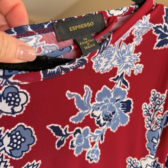 Espresso women’s long sleeve open back floral print blouse/top. Red/ blue. Sz M - Picture 2 of 16